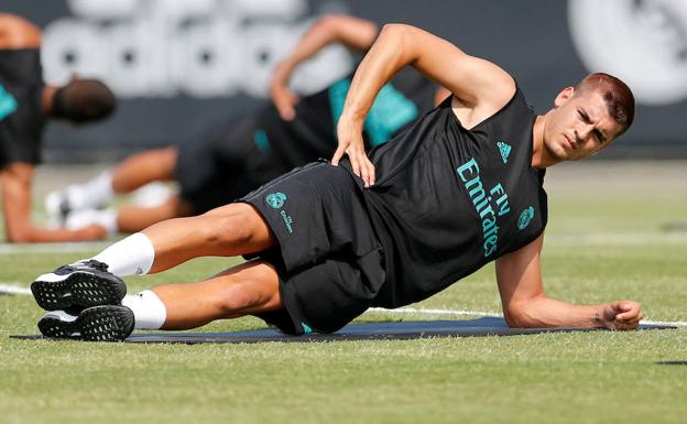 Morata, entrenando en Los Ángeles. /Lucy Nicholson (Reuters)