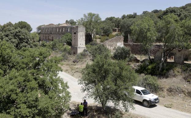 Antiguas instalaciones de la mina San José, en el yacimiento que ahora se quiere reabrir.