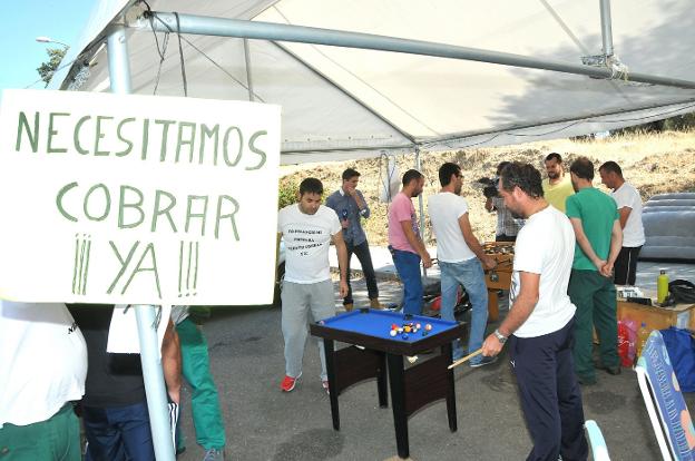 Protesta de los trabajadores en septiembre de 2015. :: d. palma/