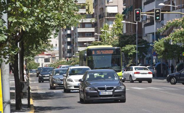 Avenida de Fernando Calzadilla :: /HOY