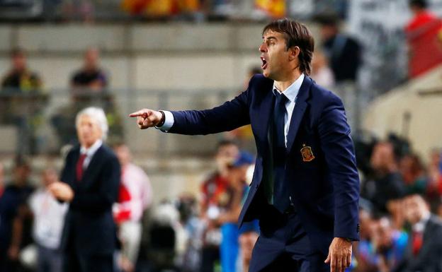 Julen Lopetegui, durante un encuentro con la Selección./Reuters