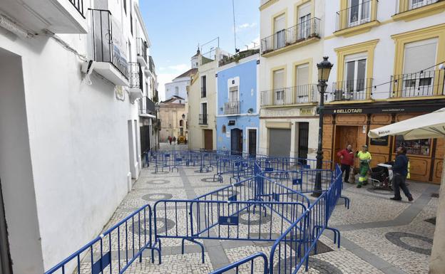 El cierre parcial de la calle Moreno Zancudo. :: J.V. A. /