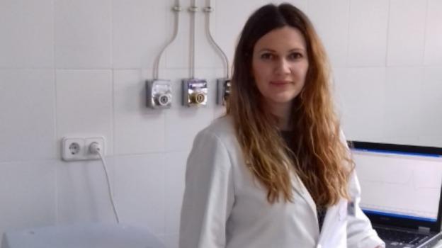 Laura Mordillo, en el laboratorio del Hospital de Toledo. :: cedida/