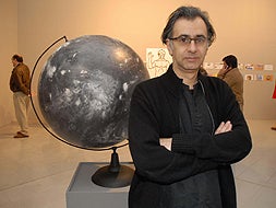El autor de la exposición, el argentino Gustavo Romano. / HOY/