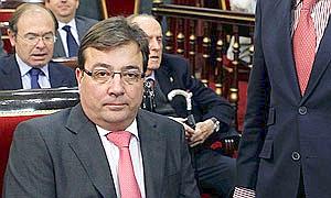 El presidente extremeño, Guillermo Fernández Vara al inicio de la Comisión General de las Comunidades Autónomas del Senado.|EFE/