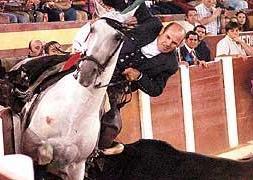 Color portugués y navarro en la corrida nocturna del Martes Mayor
