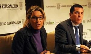 Cristina Teniente, esta mañana en rueda de prensa:: BRÍGIDO/