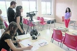 Una actriz se somete a las pruebas para lograr un papel en la próxima película de la cineasta Juana Macías. /MAVI ACEDO./