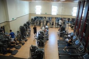 Instalaciones del nuevo gimnasio LST Deporte y Salud, en los antiguos multicines. :: BRÍGIDO/
