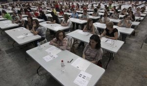 La Junta convocará oposiciones para 48 especialidades distintas