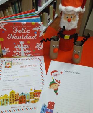 La biblioteca finaliza su Calendario de Adviento con la carta para Papá Noel