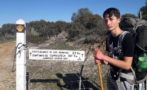 La Guardia Civil localiza a un peregrino perdido entre Fuente de Cantos y Zafra que hacia el Camino de Santiago