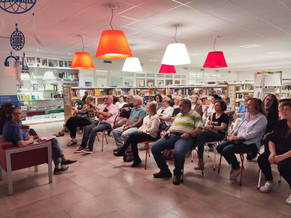 Acto de presentación del inicio del curso de los clubes de lectura de la biblioteca municipal. LALI CORTÉS