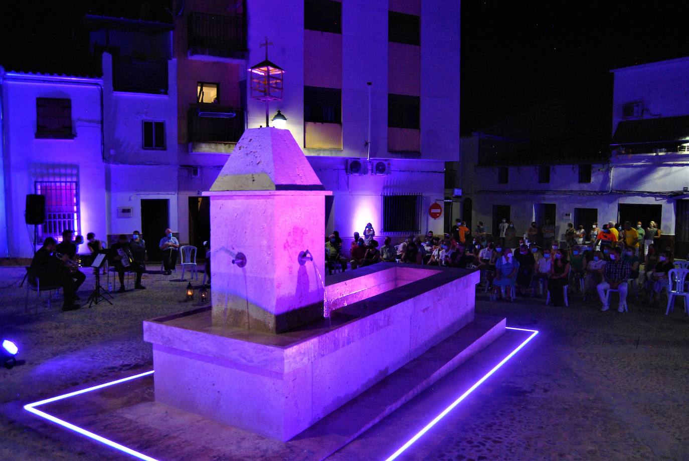 Inauguración Fuente de la Plaza de la Encalá