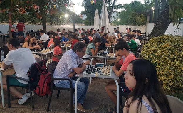 64 jugadores se dieron cita en el XIV Torneo Internacional de Ajedrez de Malpartida de Cáceres