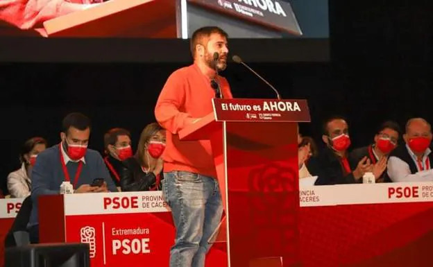 Alejadnro Tanco en su intervención en el congreso provincial del PSOE /HOY