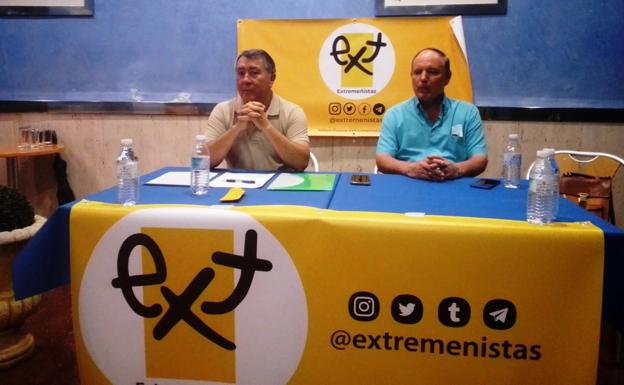 Bravo junto a José Julio tiemblo, fundador de Extremeñistas /MAM