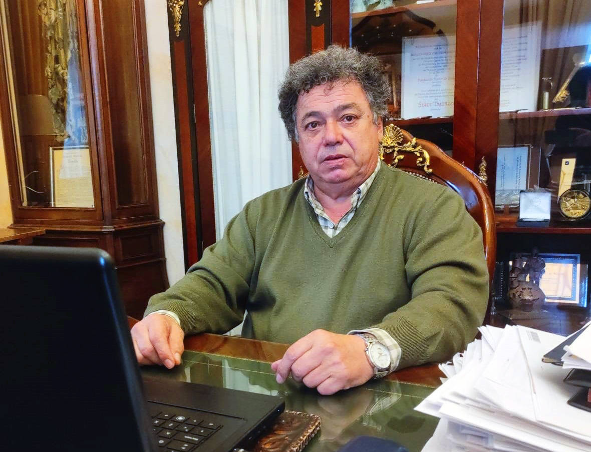 El alcalde de Trujillo, José Antonio Redondo, en su despacho 