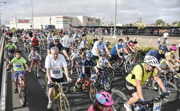 Absorber función Cordero El Día de la Bicicleta de Badajoz del domingo espera alcanzar los 6.000  inscritos | Hoy