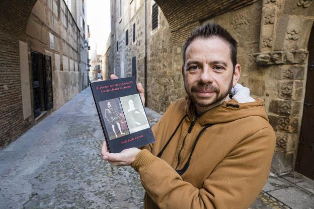 Jesús Rubio es historiador por la Universidad de Salamanca y trabaja como profesor en Plasencia. :: a. solé/