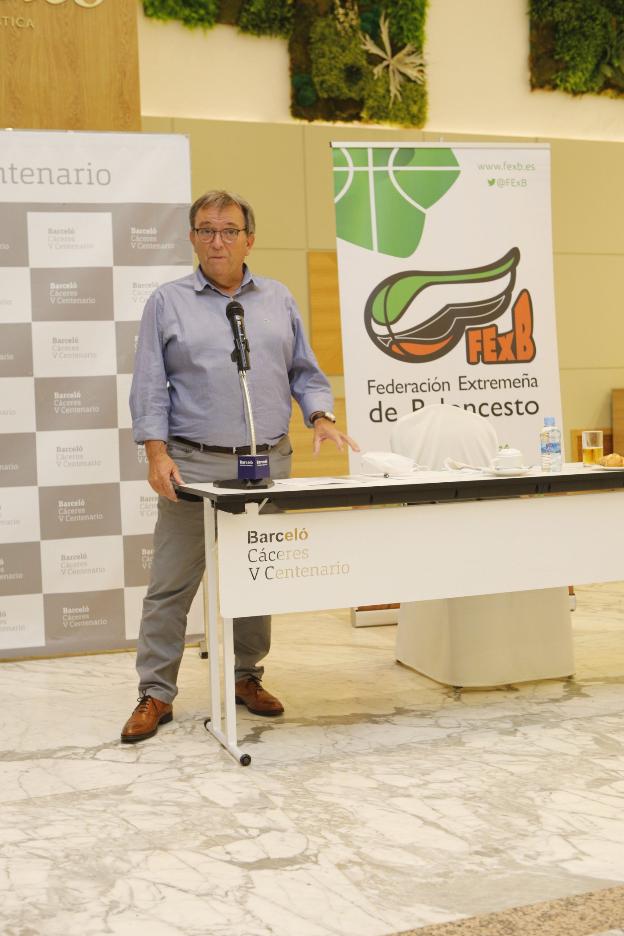 Martín Fariñas, reelegido presidente de la FExB