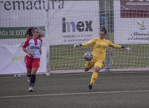 Marta Parralejo y Yoli Aguirre, las únicas que lo han jugado todo. / PAKOPÍ