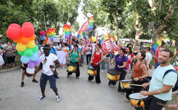 Participantes en la marcha del orgullo LGBTI el pasado año en Mérida/HOY