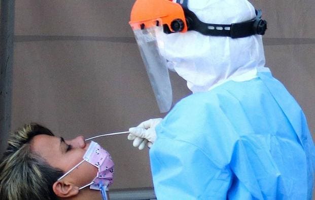 Extremadura bate el récord de contagios en un día con 2.178 y suma tres fallecimientos de no vacunados