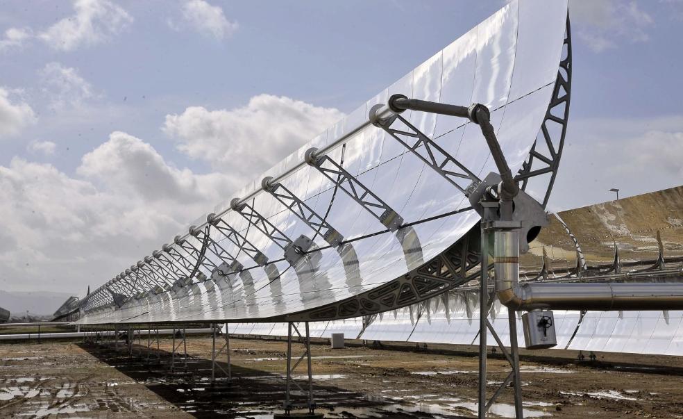 Planta termosolar de Torre de Miguel Sesmero. / HOY