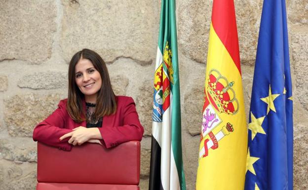 Isabel Gil Rosiña, consejera de Igualdad y portavoz de la Junta de Extremadura, en noviembre de 2019./