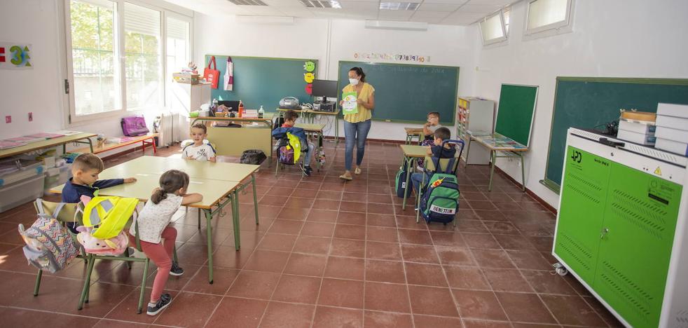 La Junta contratará 167 docentes para poner en marcha dos programas de apoyo educativo - Vimarsana News