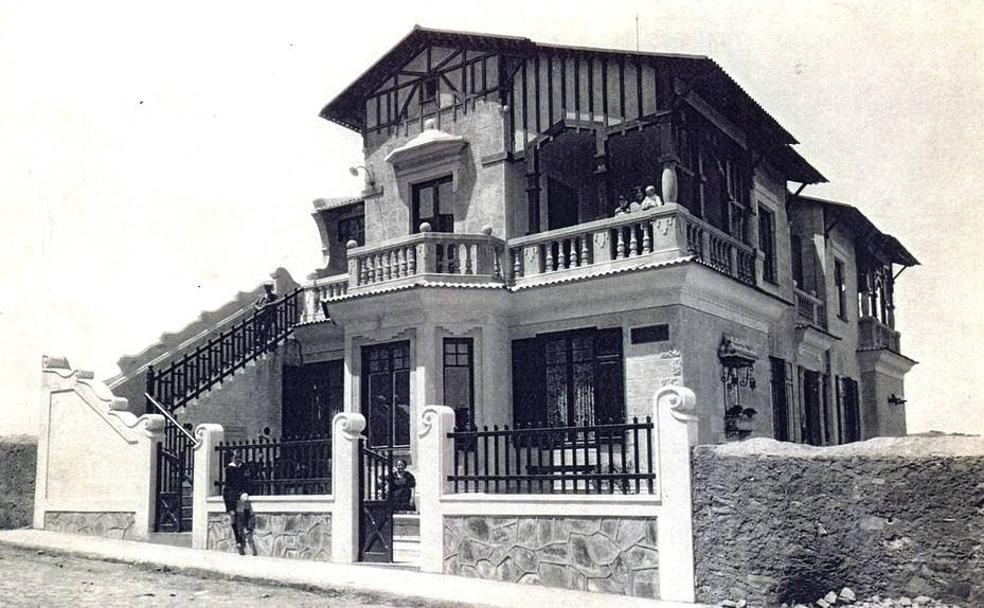La casa-hotel proyectada por Ángel Pérez en 1928. /Archivo Municipal