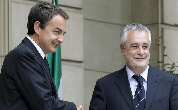 José Luis Rodríguez Zapatero and José Antonio Griñán, in a file image. 