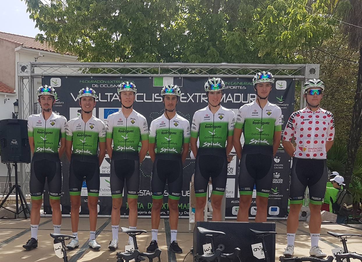 El equipo del Bicicletas Rodríguez Extremadura en la Vuelta Ciclista extremeña /CEDIDA